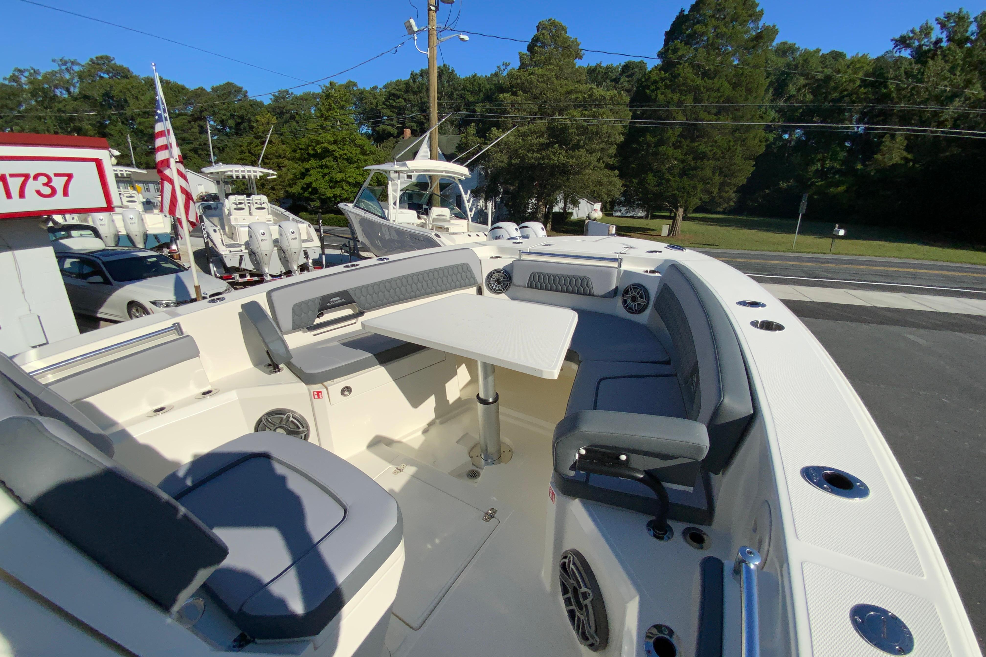2026 Cobia 305 Center Console-101