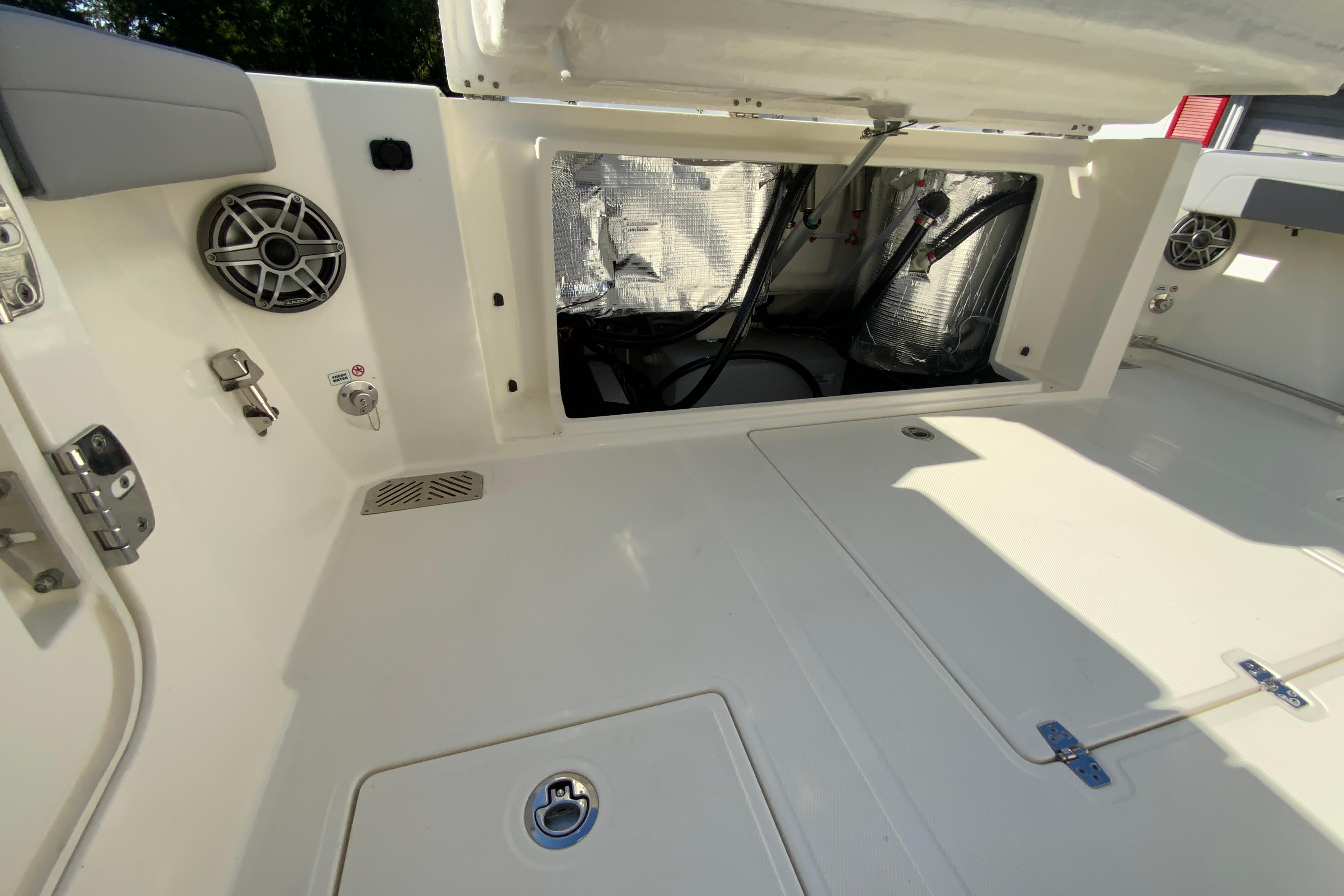 2026 Cobia 305 Center Console-106