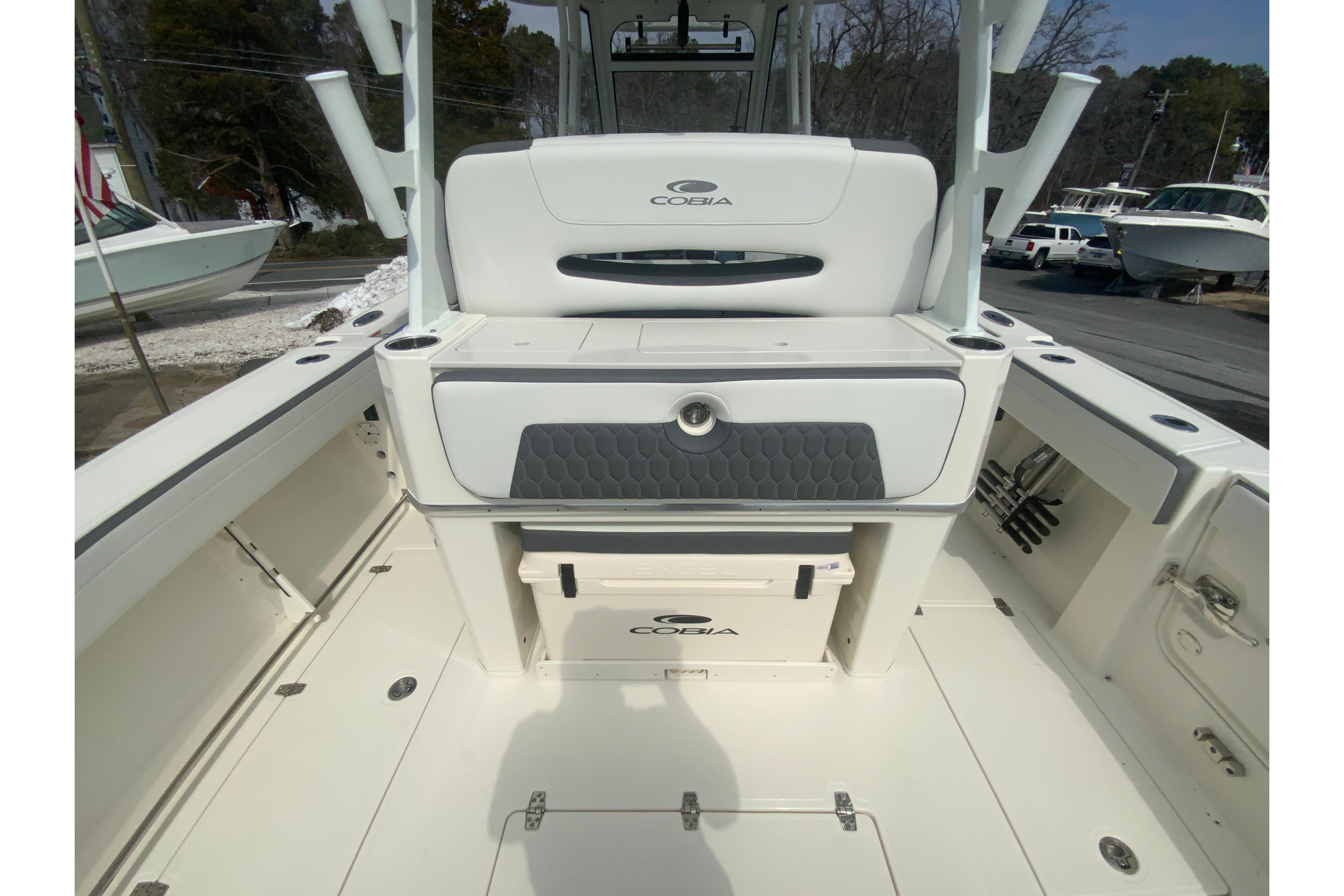 2026 Cobia 305 Center Console-17