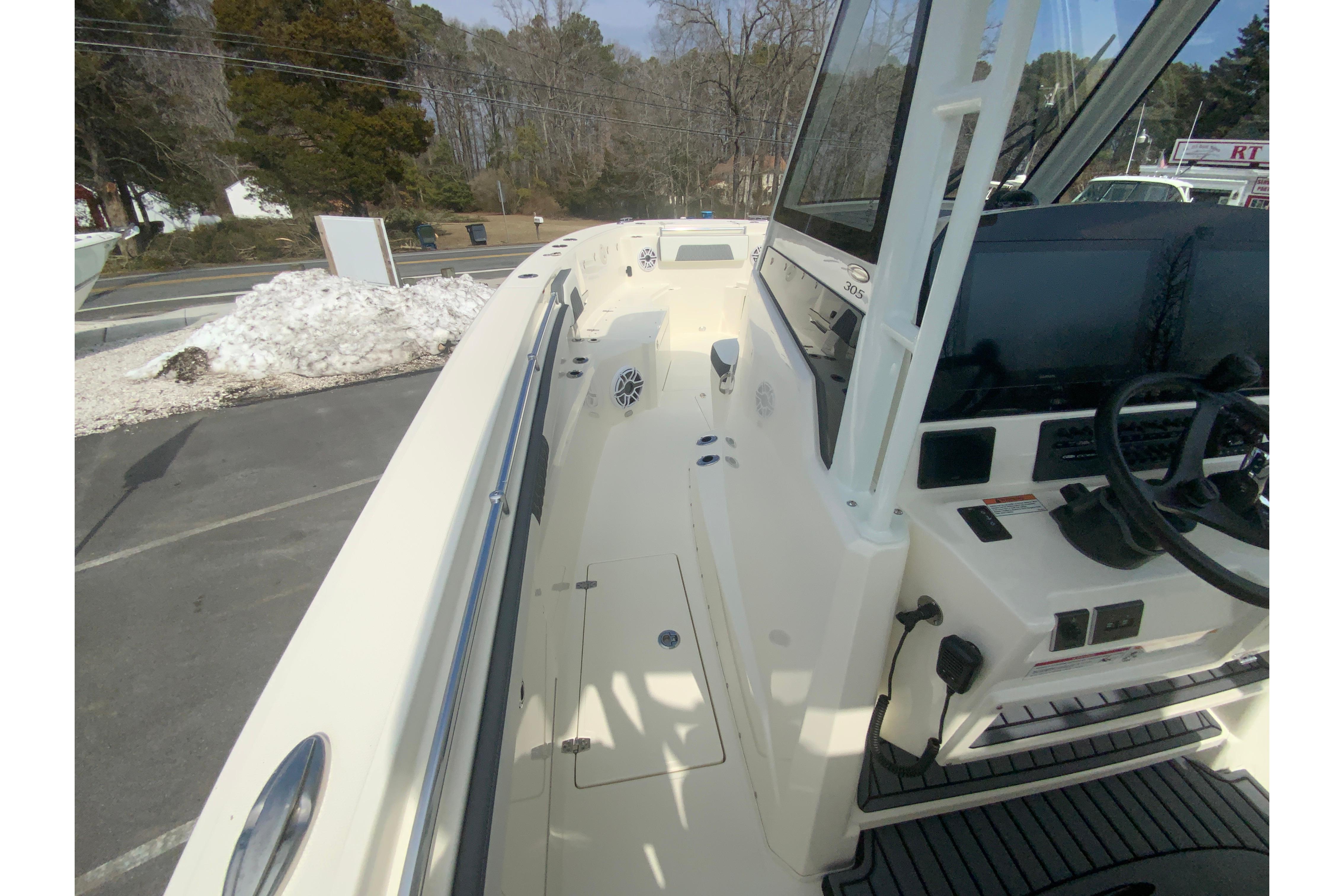 2026 Cobia 305 Center Console-28