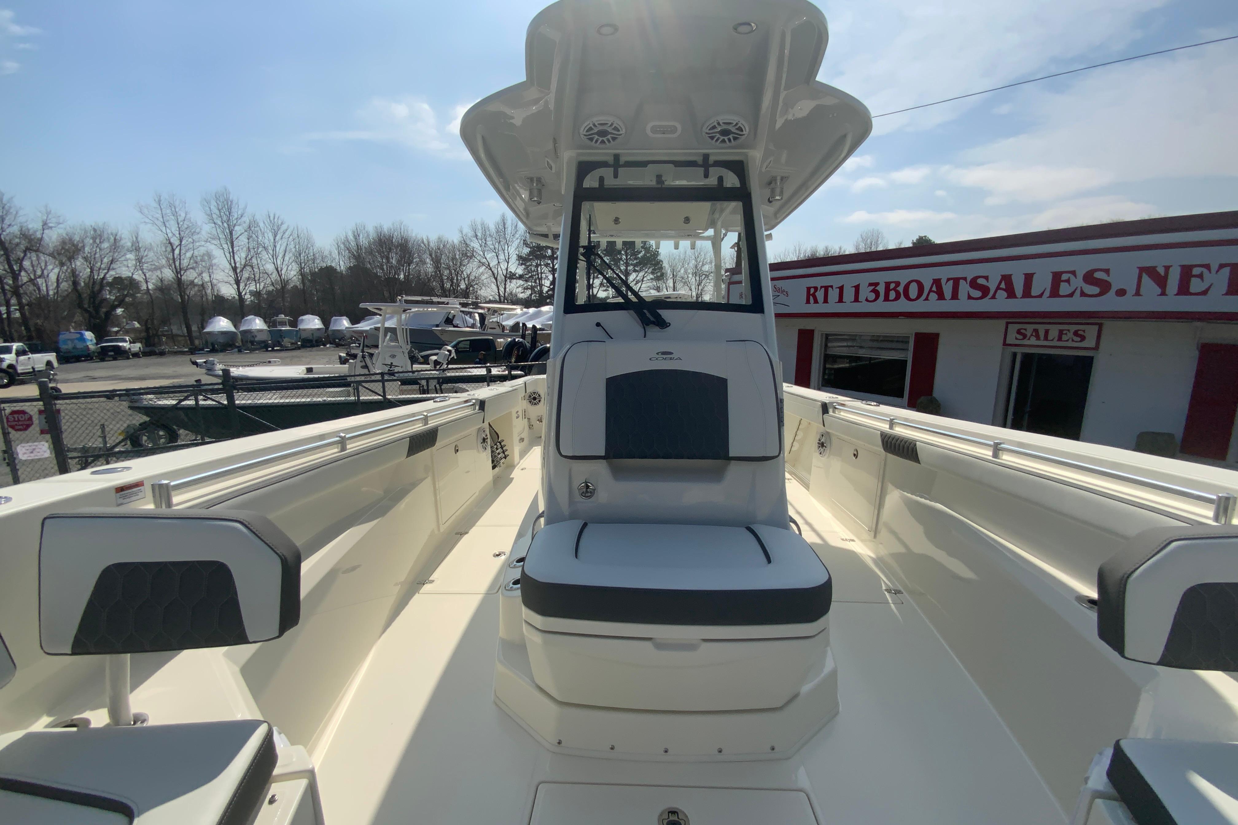 2026 Cobia 305 Center Console-36