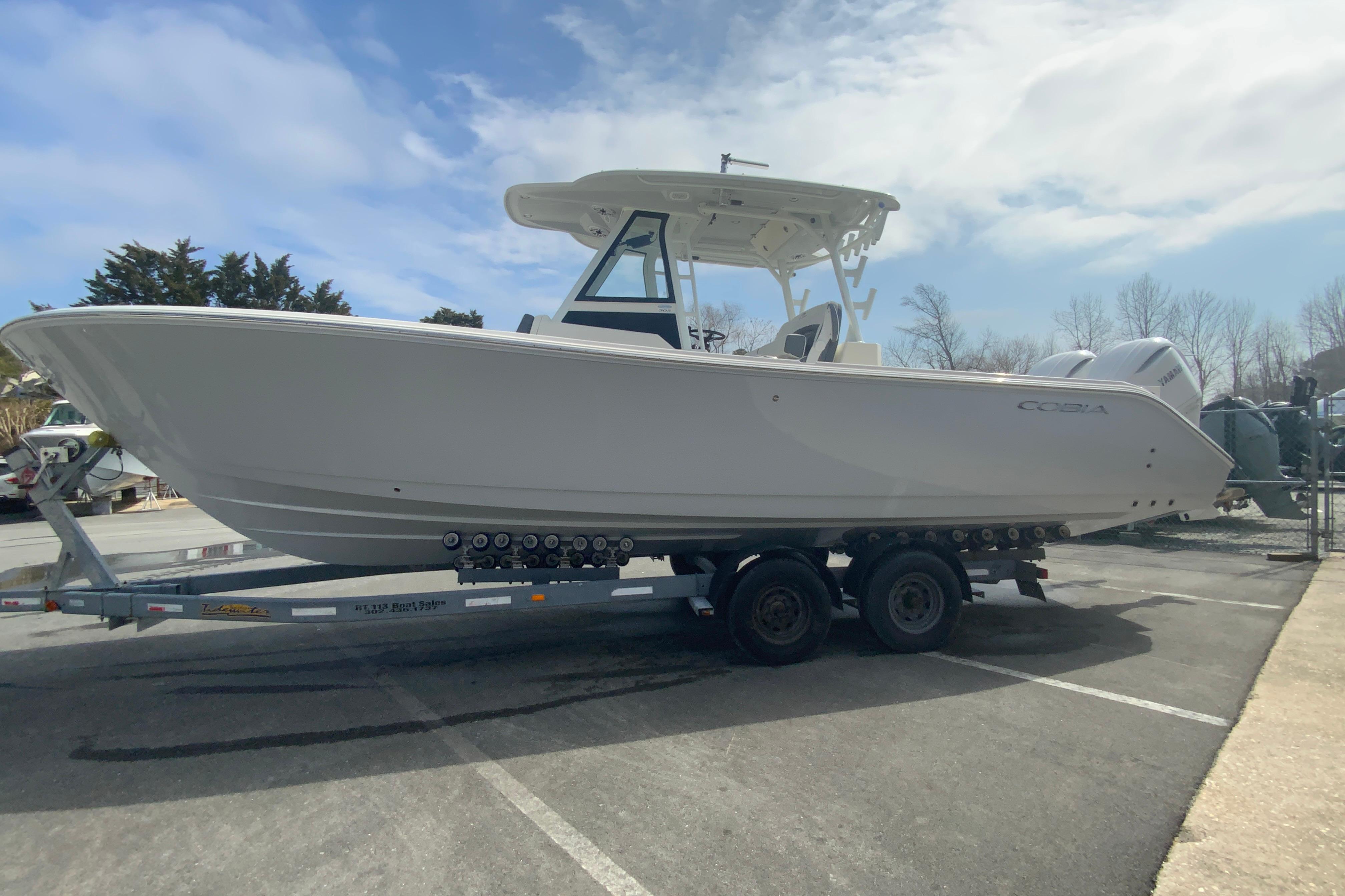 2026 Cobia 305 Center Console-6