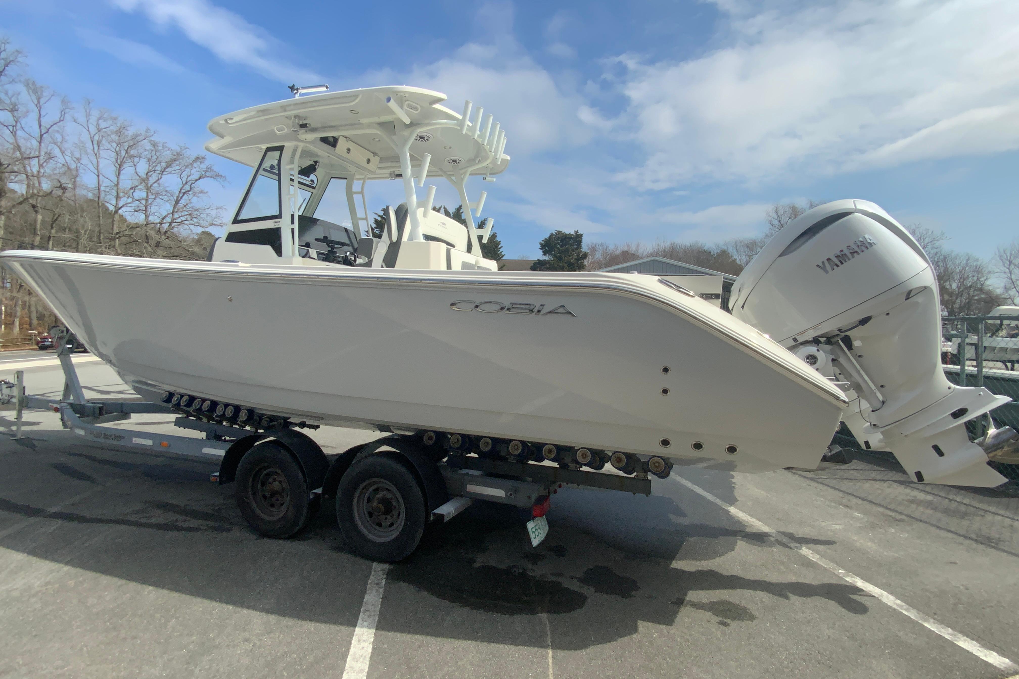 2026 Cobia 305 Center Console-7