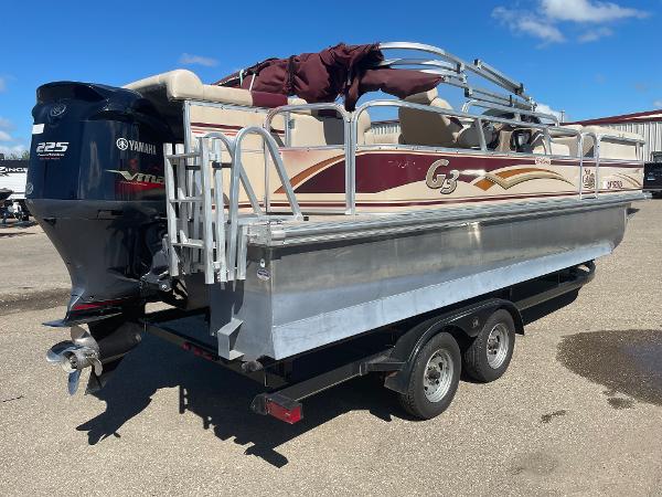 2011 SunCatcher boat for sale, model of the boat is LX322 & Image # 15 of 15
