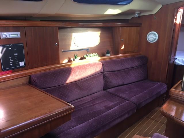 Port Settee