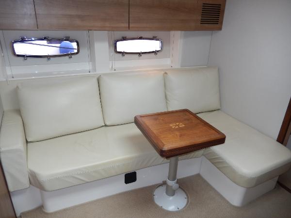 2012 Sealine SC35
