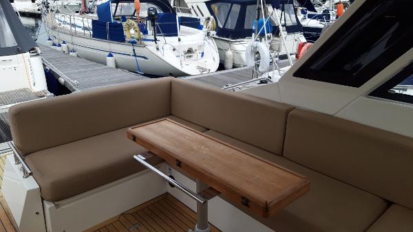 2012 Sealine SC35