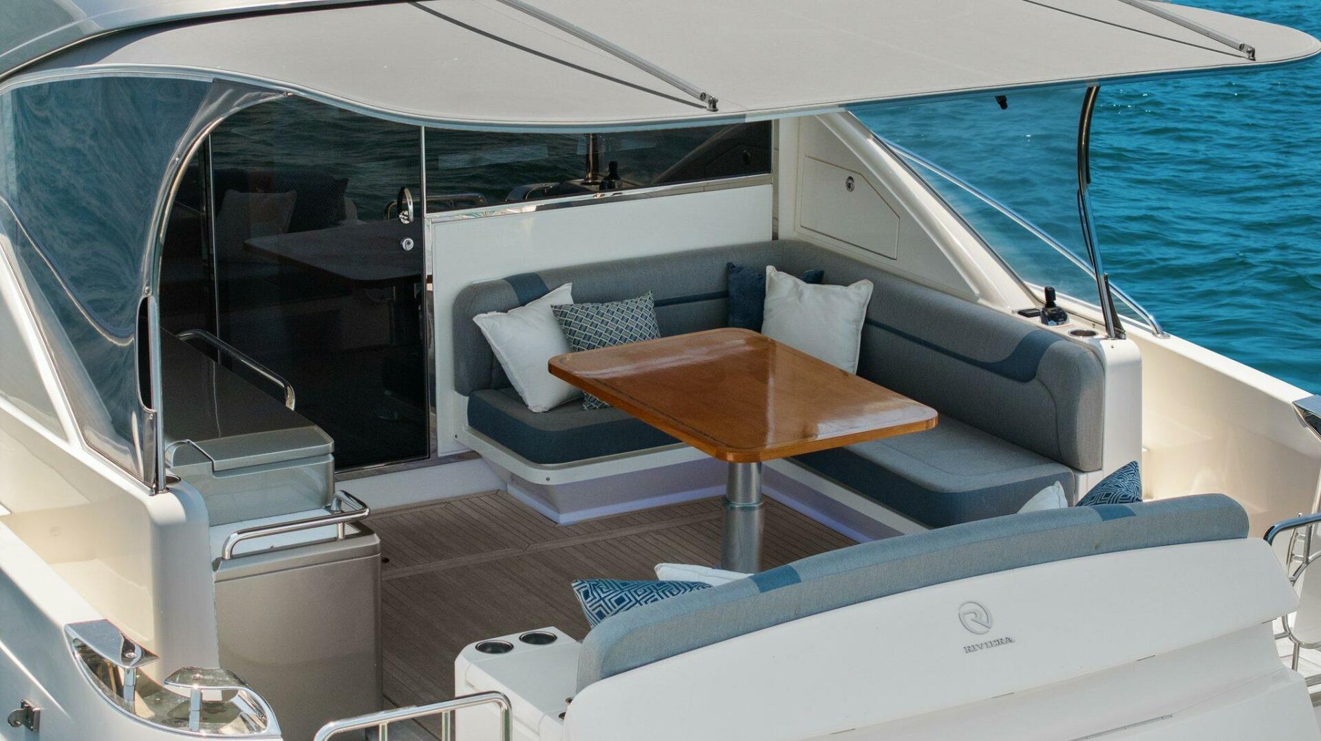 2021-riviera-5400-sport-yacht-power-9790683-20250521130758843-1_XLARGE
