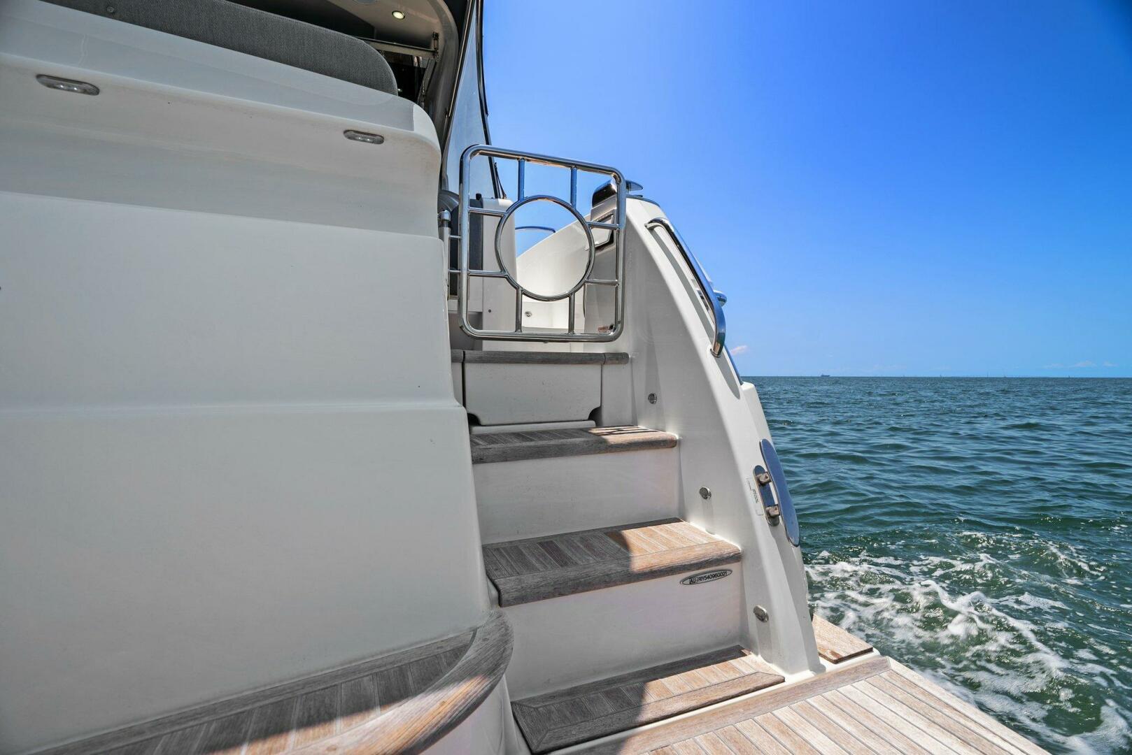2021-riviera-5400-sport-yacht-power-9790683-20250521131744675-1_XLARGE