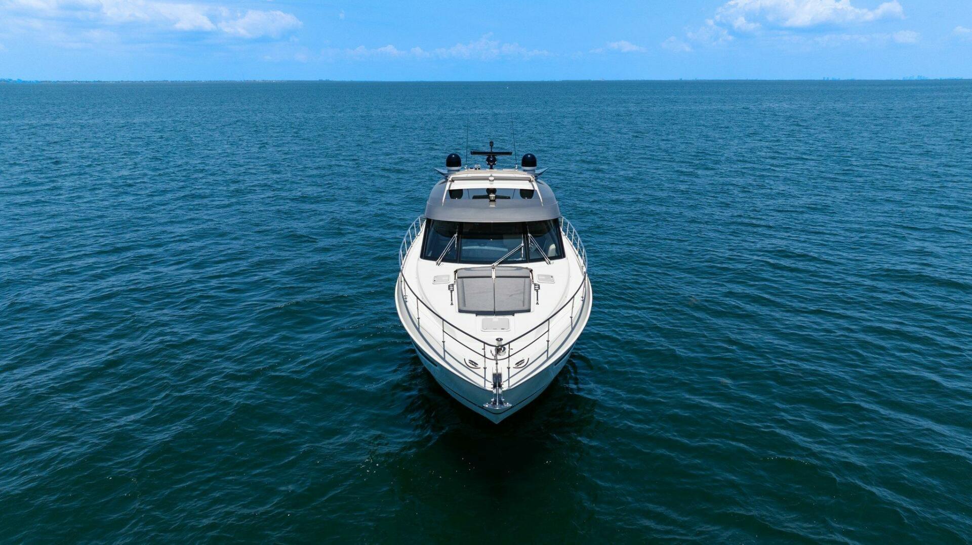 2021-riviera-5400-sport-yacht-power-9790683-20250521131807909-1_XLARGE