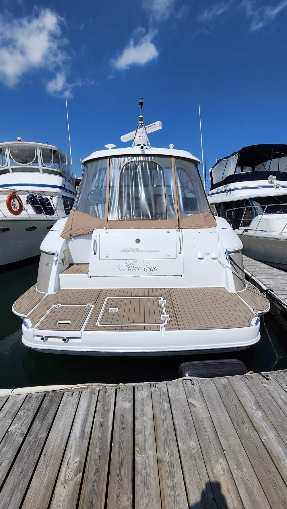 2008-cruisers-yachts-420-express-power-9500690-20240809104928705-1_XLARGE