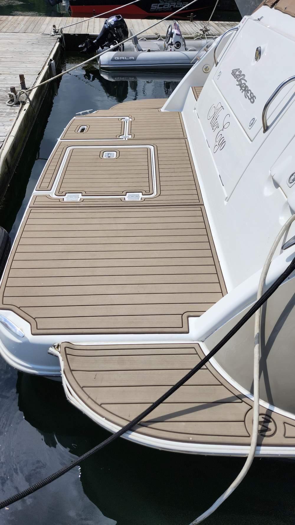 2008-cruisers-yachts-420-express-power-9500690-20240809104935768-1_XLARGE