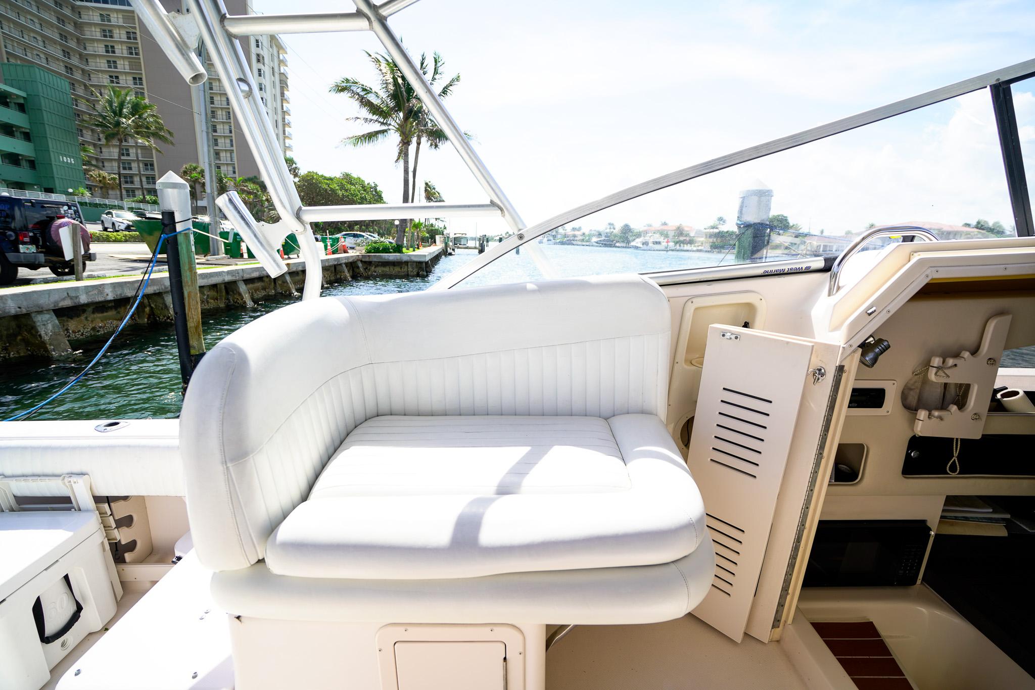 2005-grady-white-marlin-300-power-9640691-20250219115606810-1_XLARGE