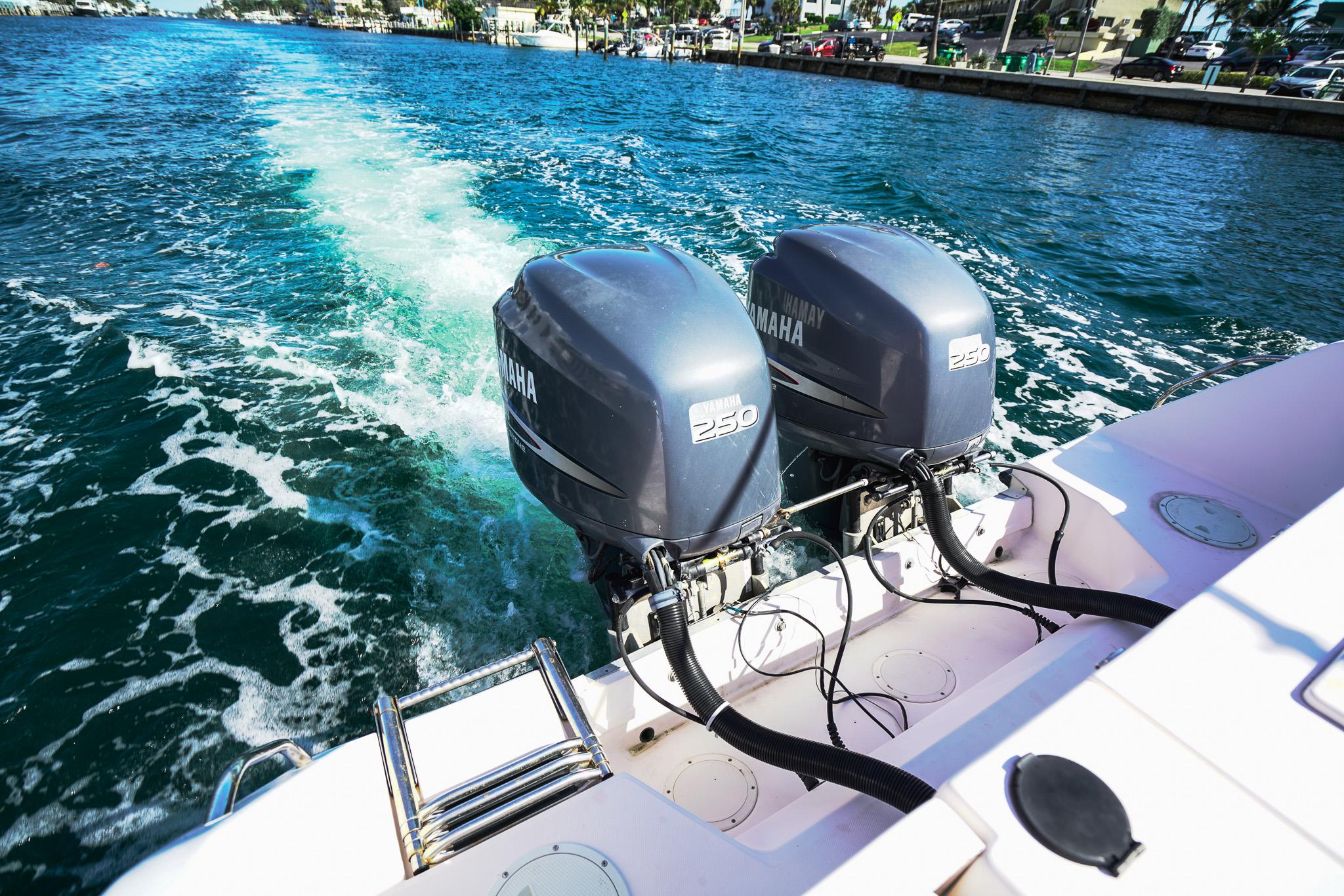 2005-grady-white-marlin-300-power-9640691-20250219115627212-1_XLARGE