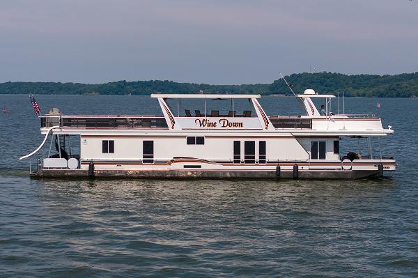 83' Sharpe Houseboat 18x83