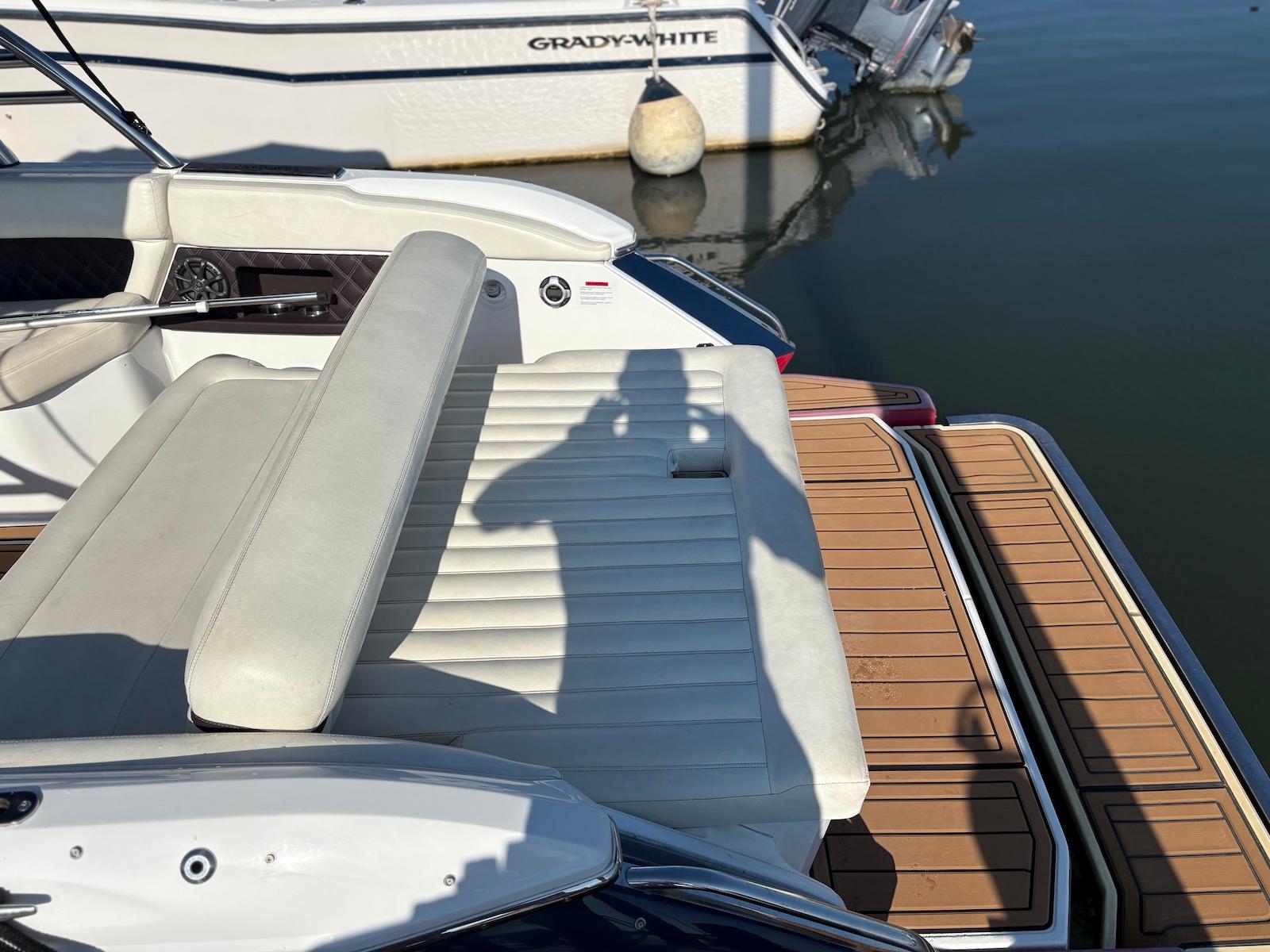 NY 10180 RL Knot 10 Yacht Sales