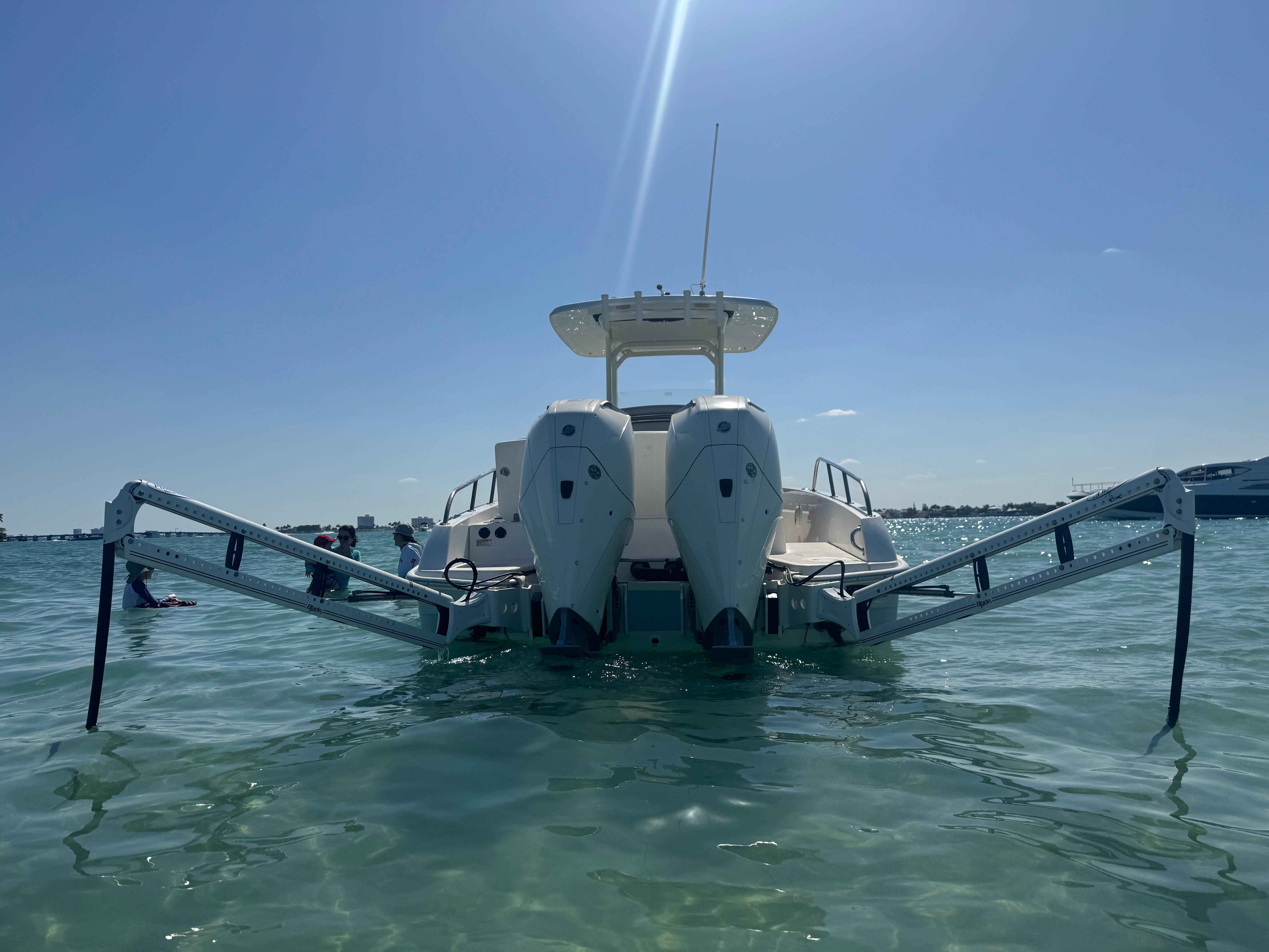 2020-boston-whaler-270-dauntless-power-9836013-20250611182352483-1_XLARGE