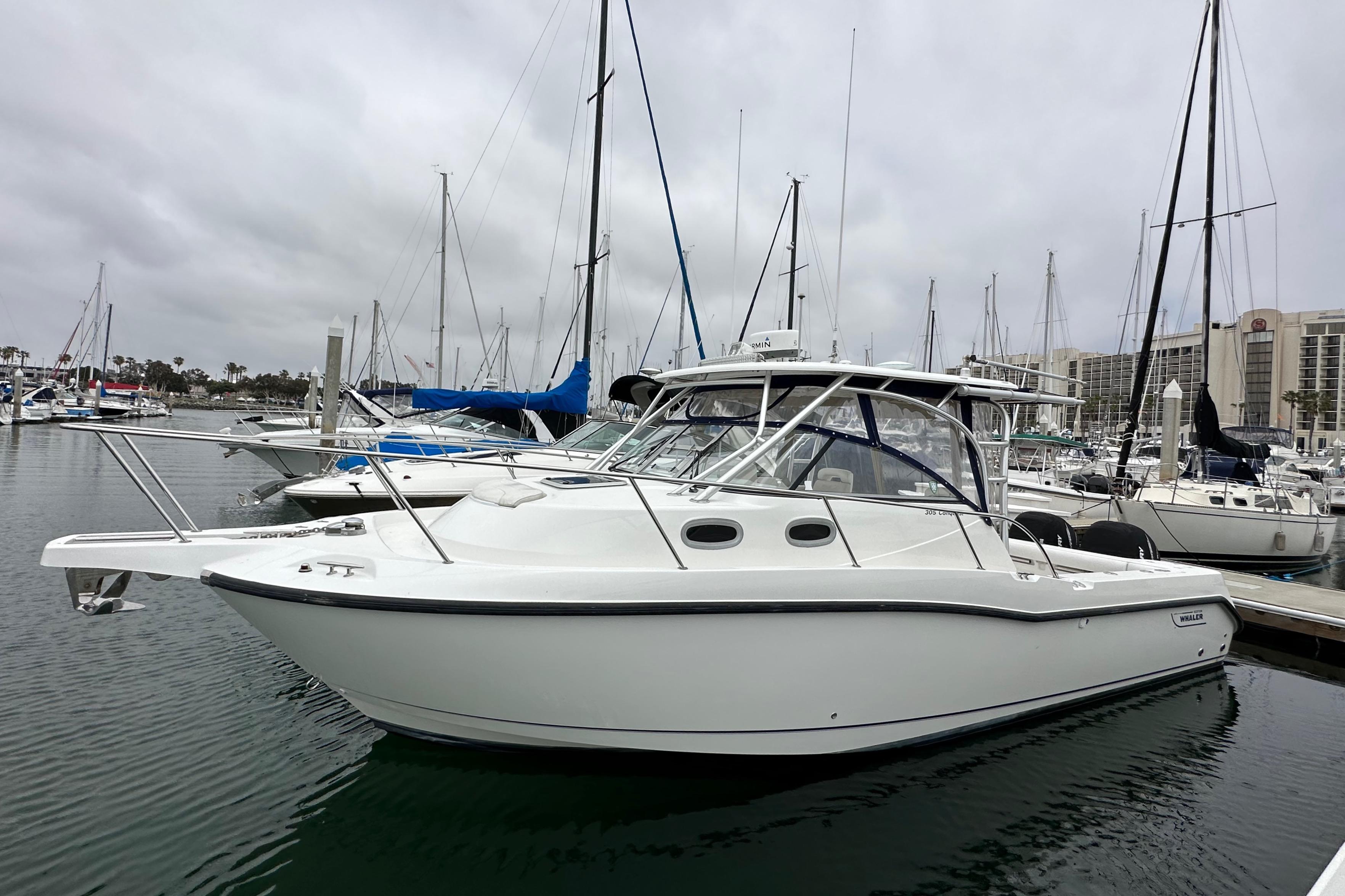 Image of 2005 Boston Whaler 305 Conquest