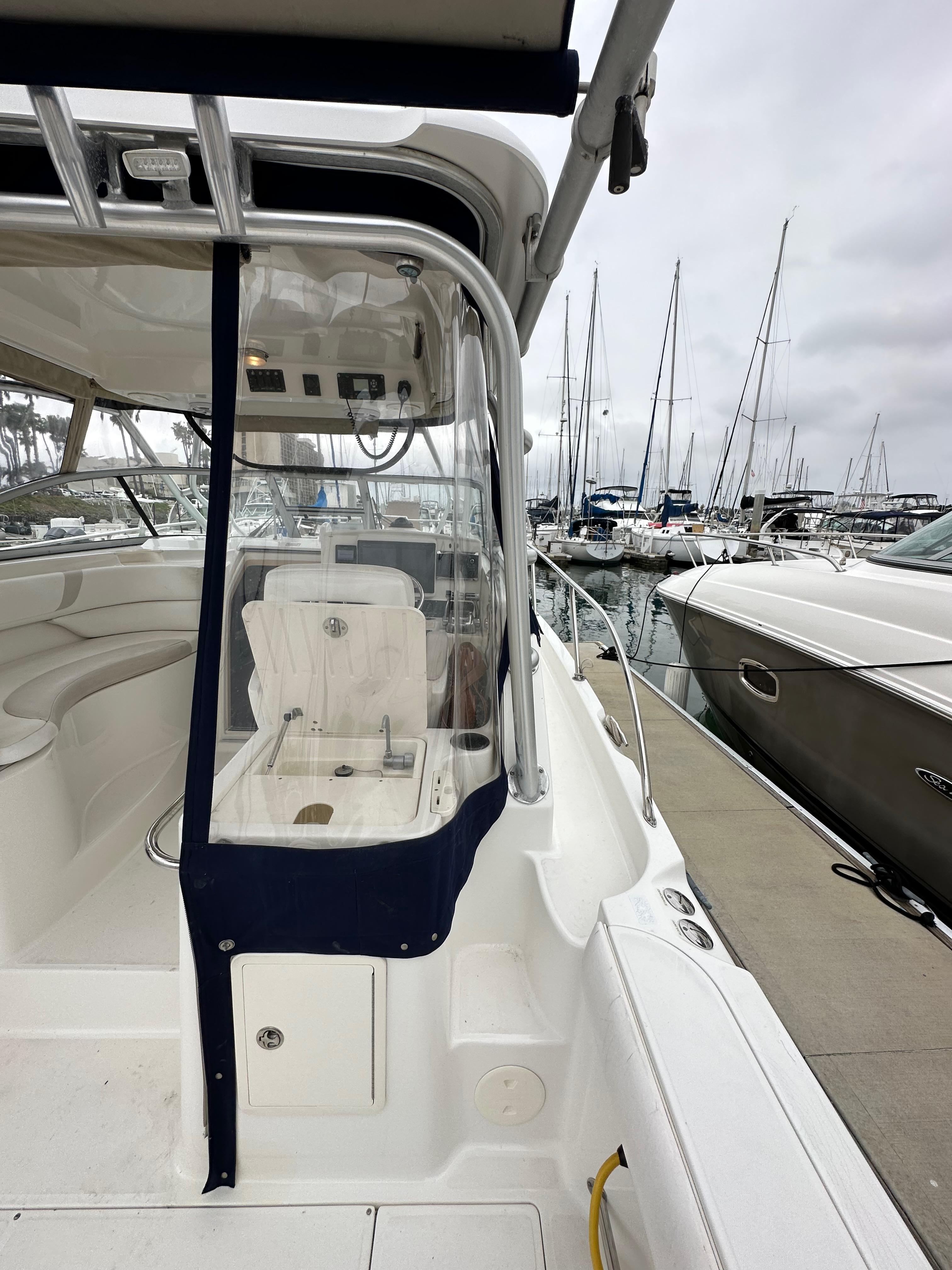 Image [16] of 2005 Boston Whaler 305 Conquest