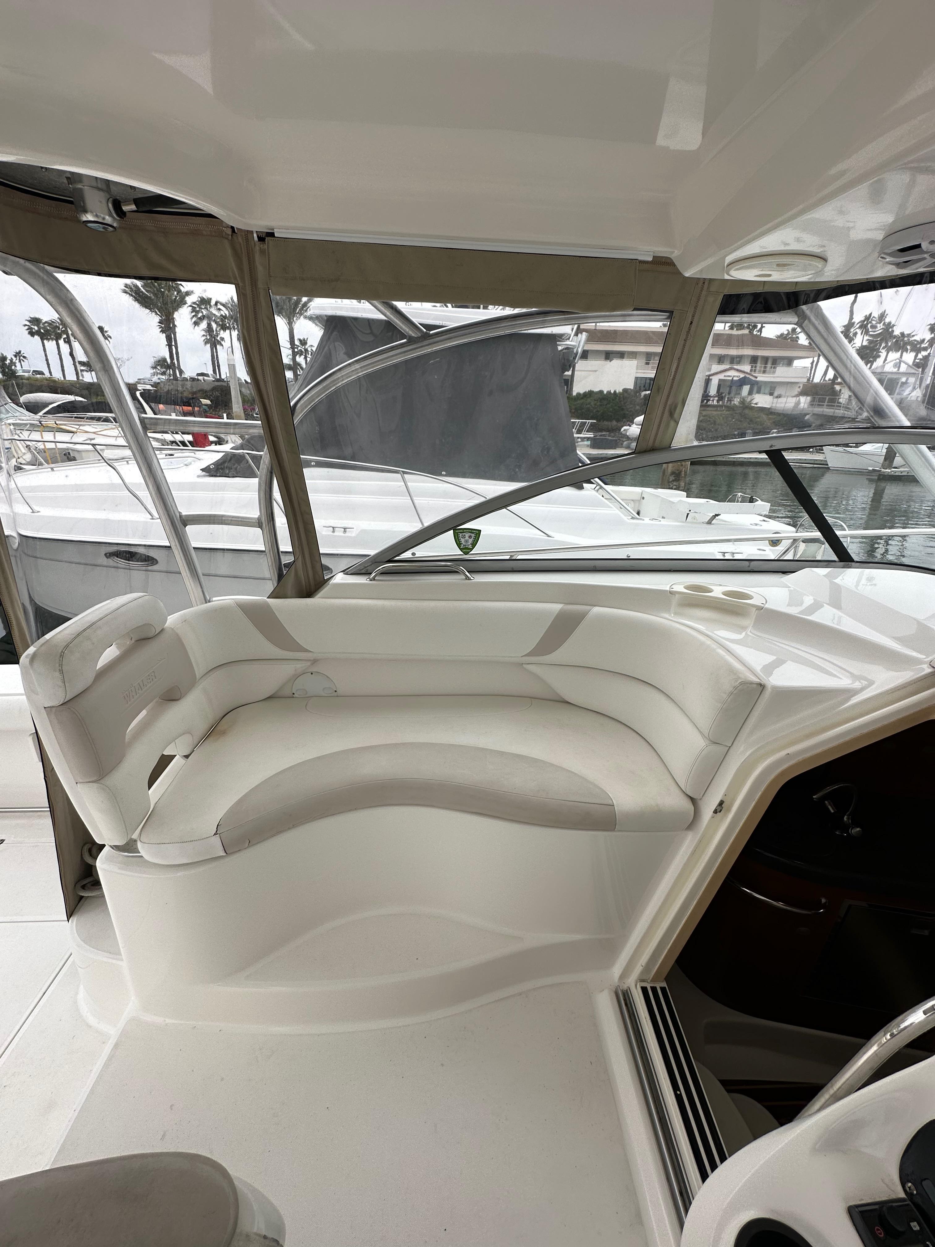 Image [40] of 2005 Boston Whaler 305 Conquest