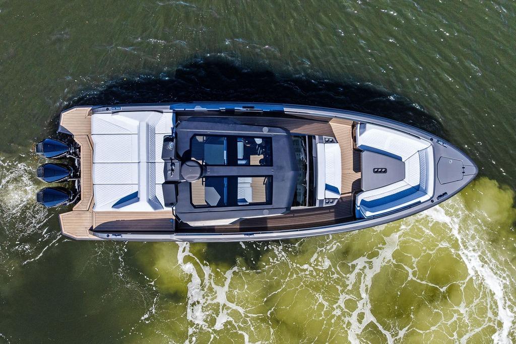 Boat image 8