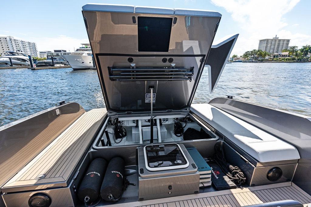 Boat image 36