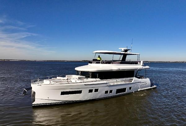 2024 Sirena 68