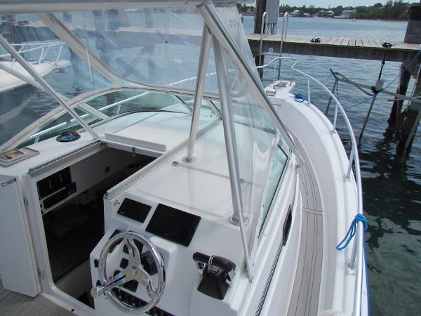30' Luhrs, Listing Number 100902100, - Photo No. 13