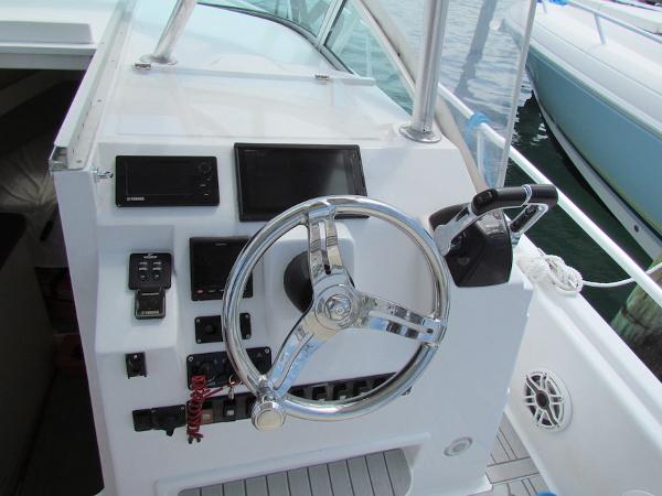 30' Luhrs, Listing Number 100902100, - Photo No. 17