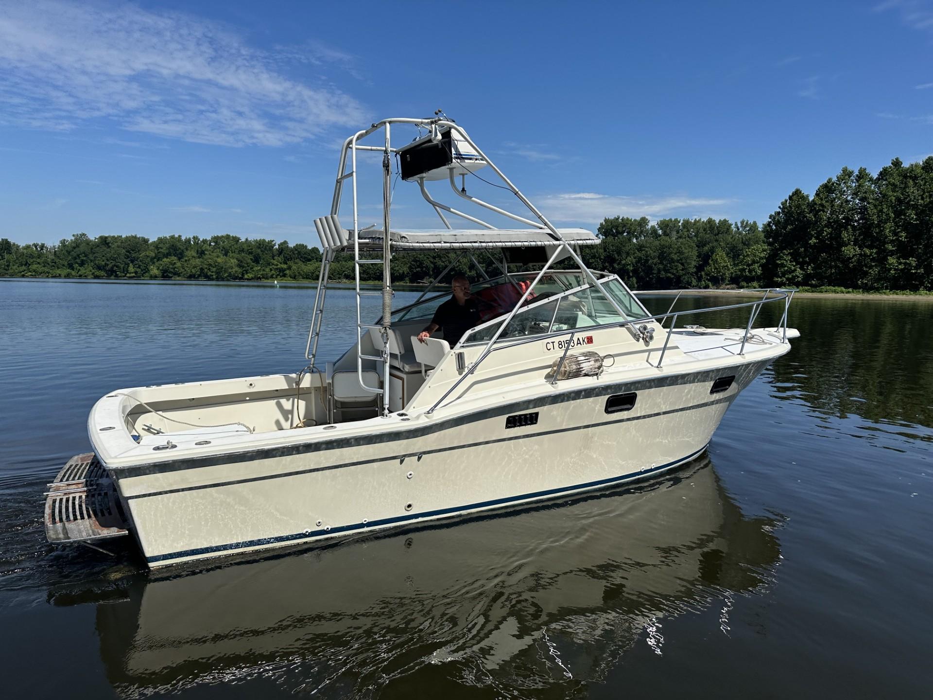 1984 Aquasport 270 Express Fisherman-5