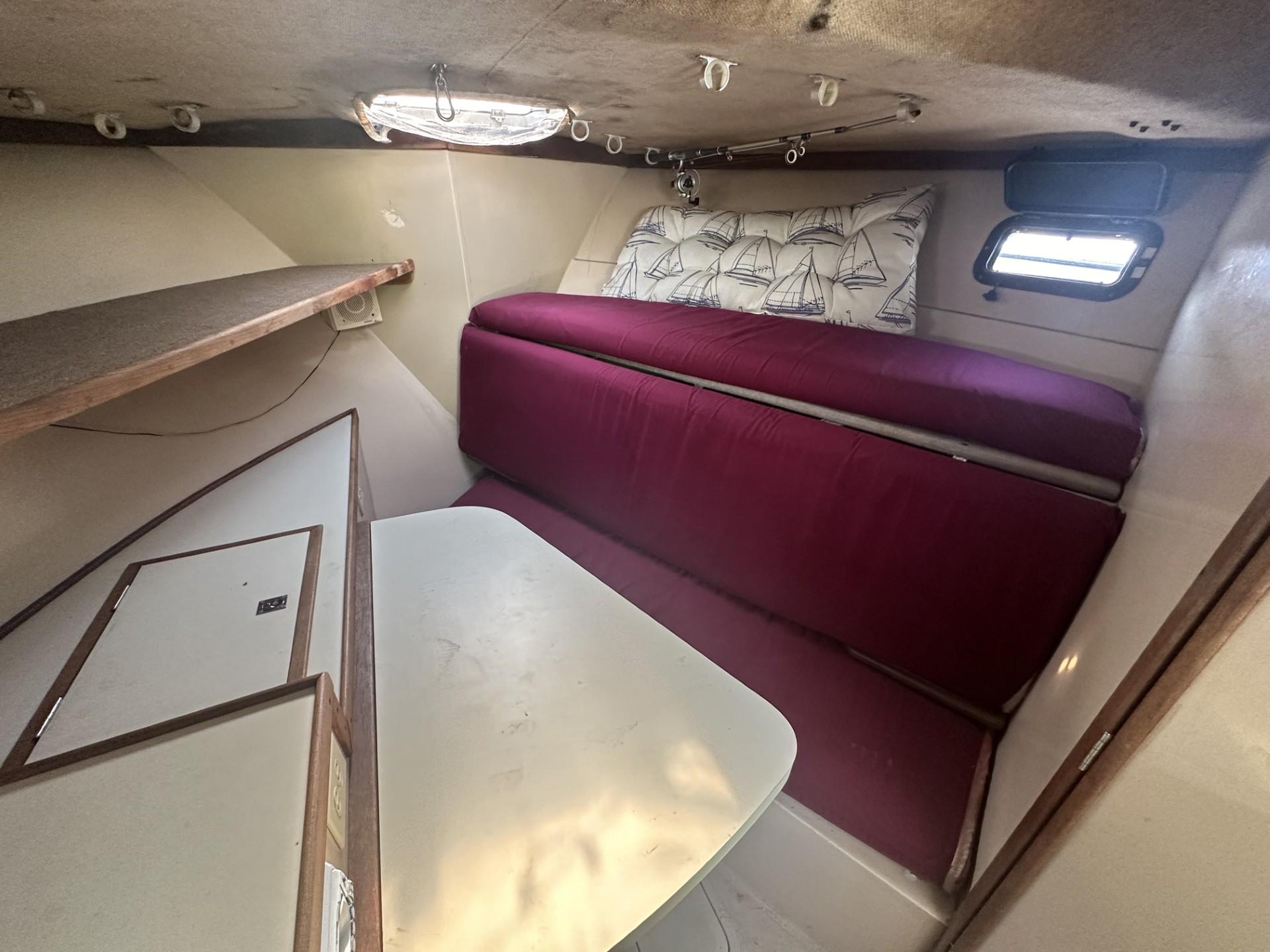 1984 Aquasport 270 Express Fisherman-19
