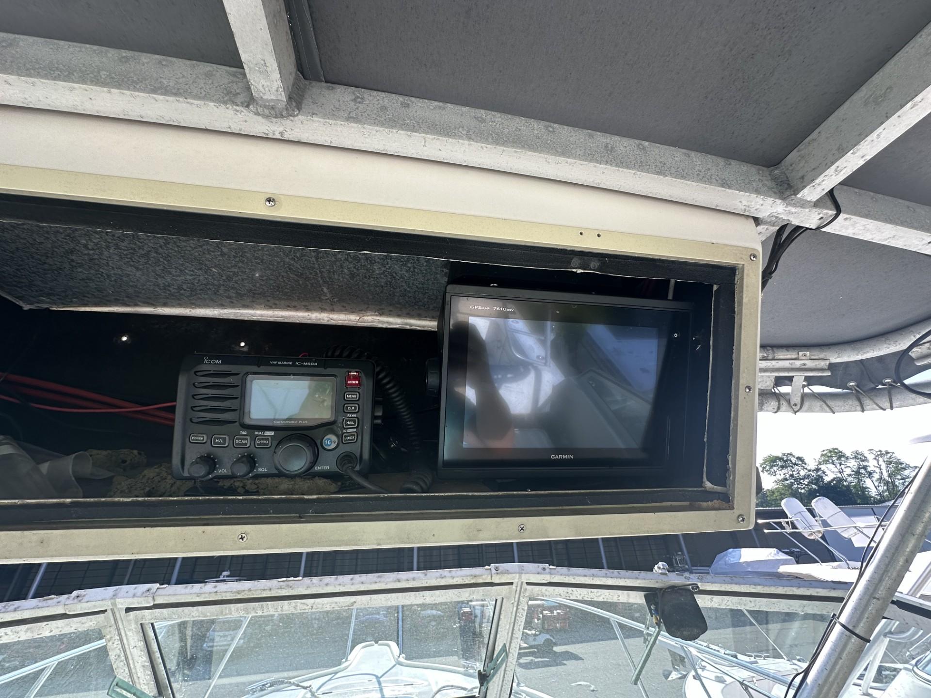1984 Aquasport 270 Express Fisherman-30