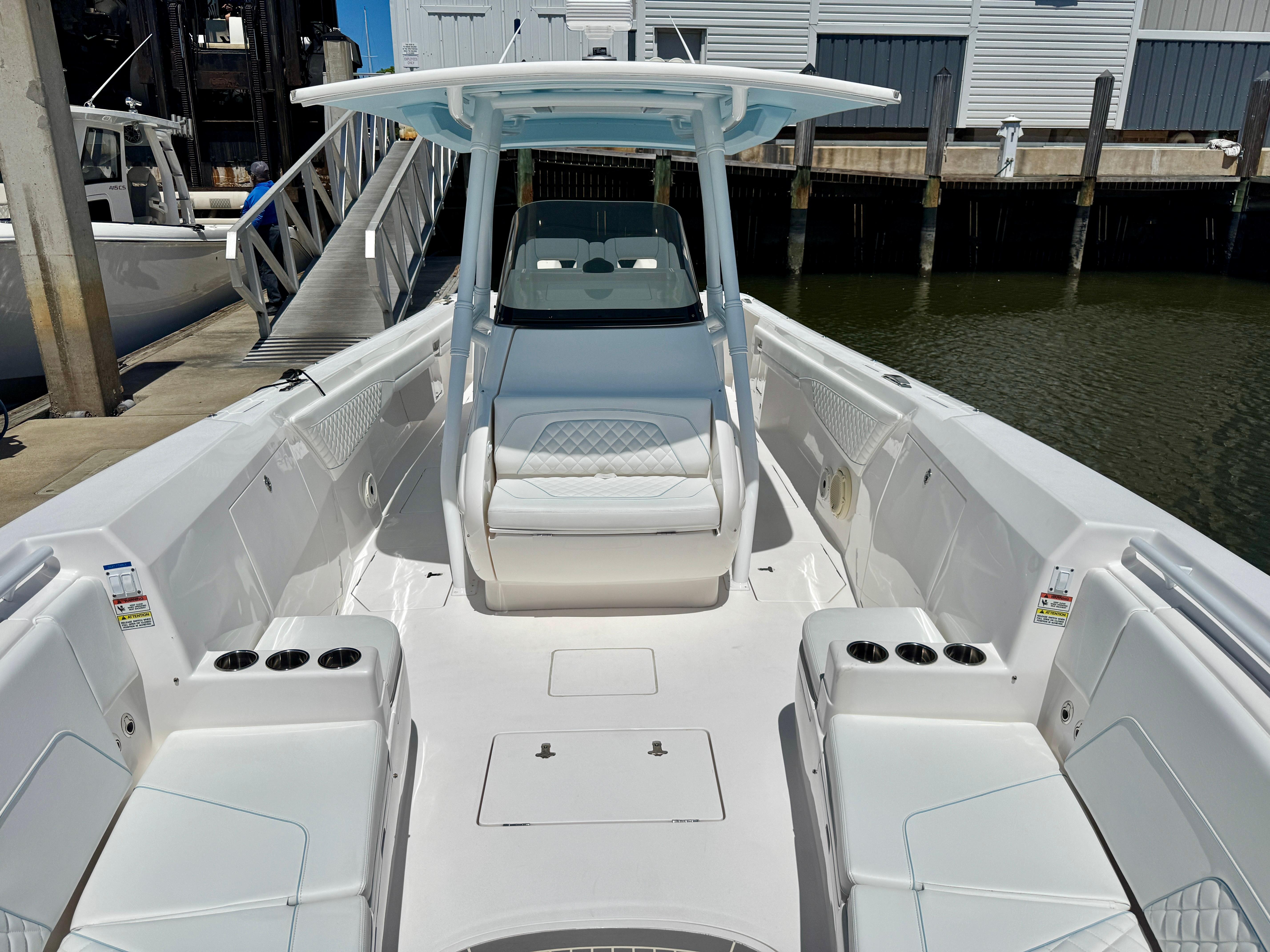 2020-intrepid-375-nomad-fe-power-9836037-20250611200105383-1_XLARGE