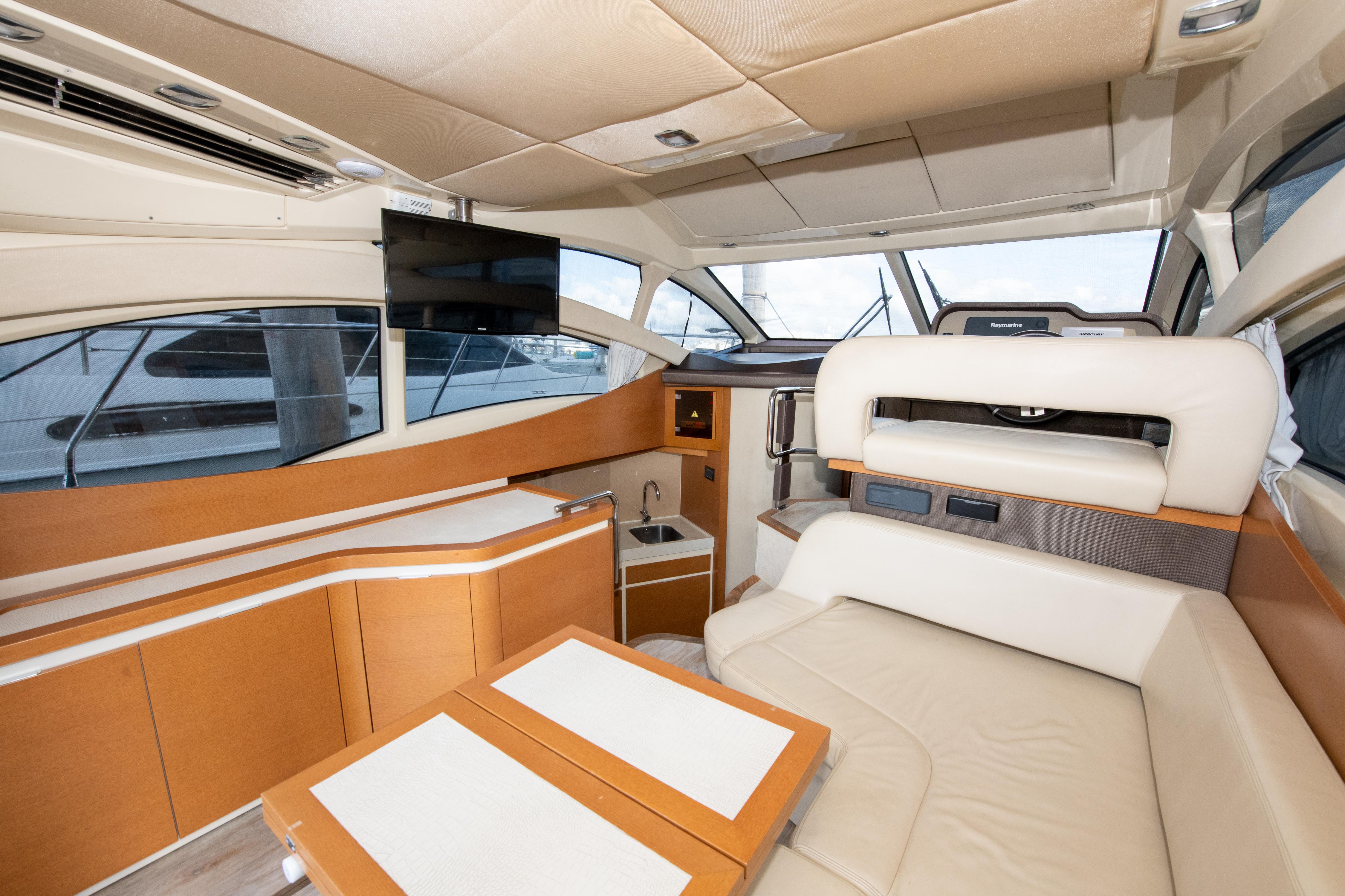 Azimut 42 - Salon