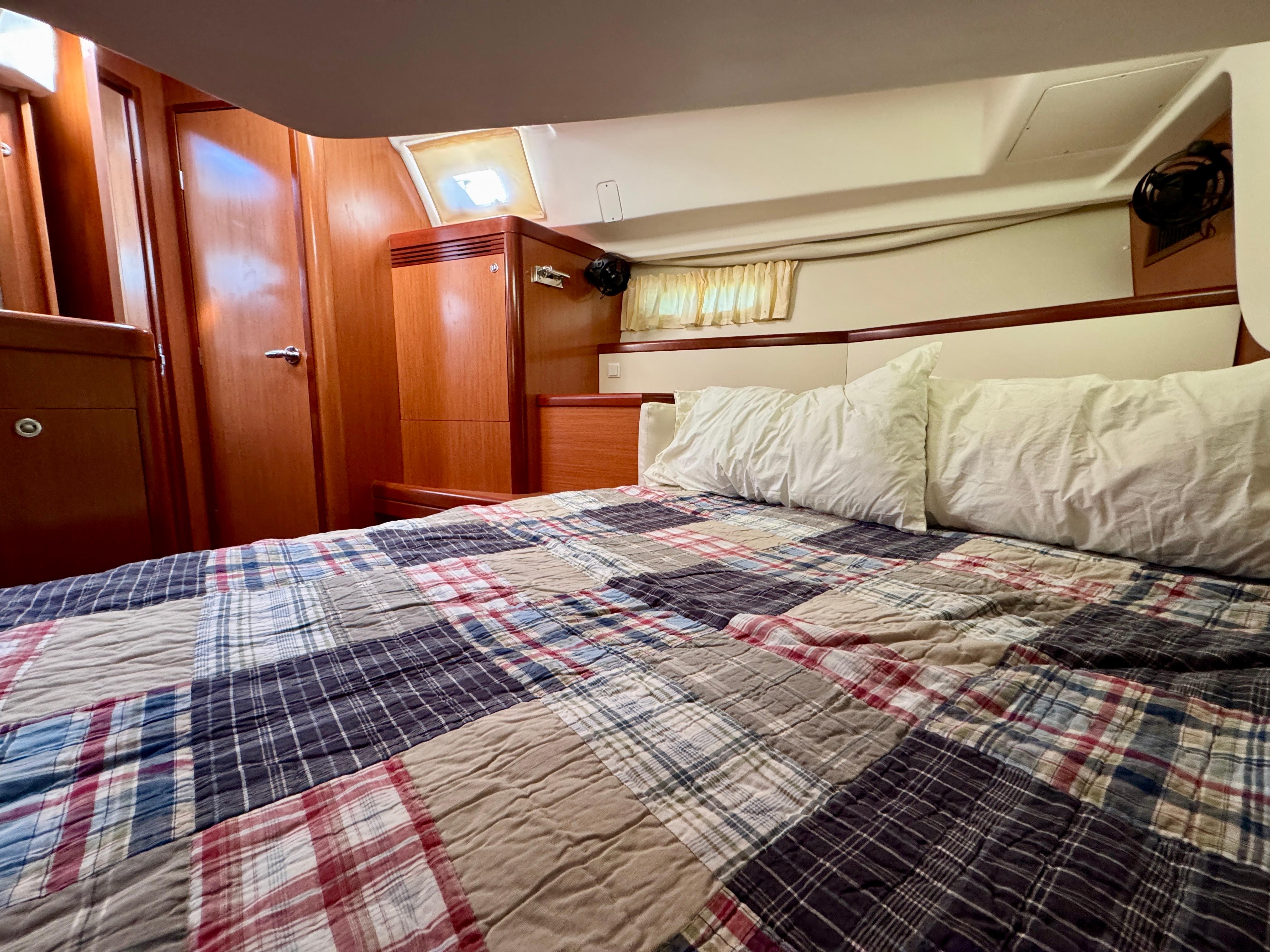 Yacht Photos Pics