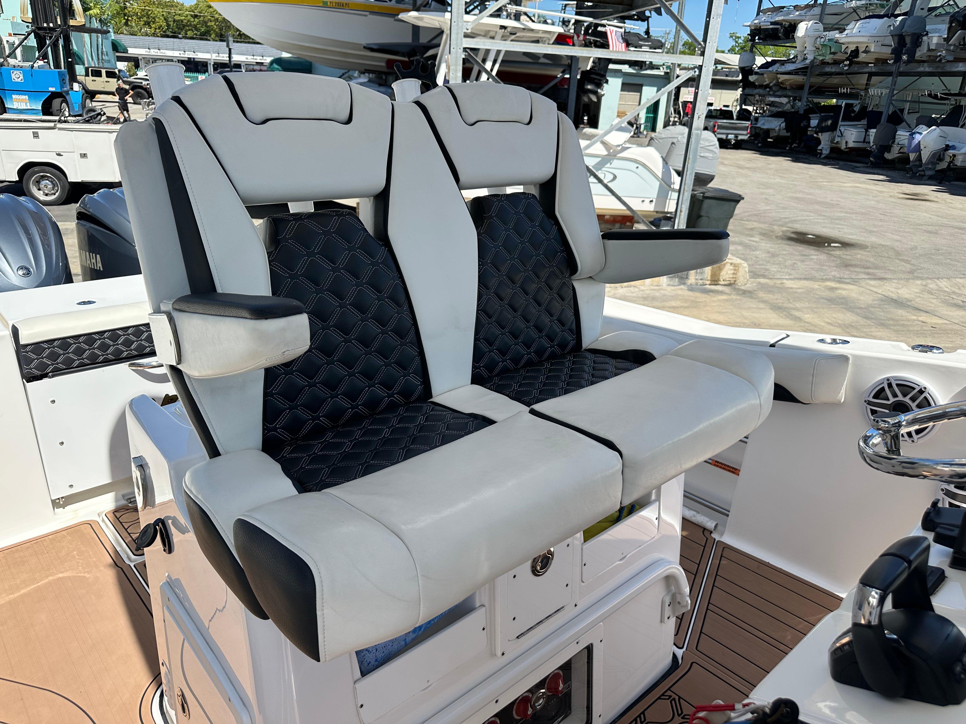 2022-tidewater-280-cc-power-9776044-20250429160613121-1_XLARGE