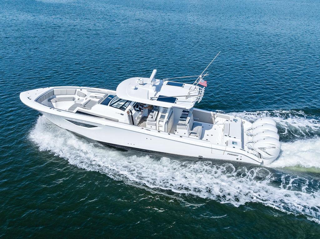 2022-pursuit-s-428-sport-power-9806049-20250522121019673-1_XLARGE