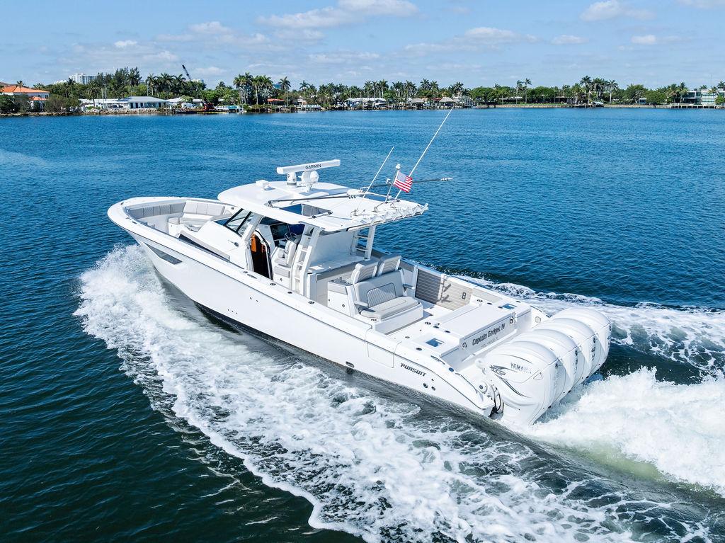 2022-pursuit-s-428-sport-power-9806049-20250522121021706-1_XLARGE