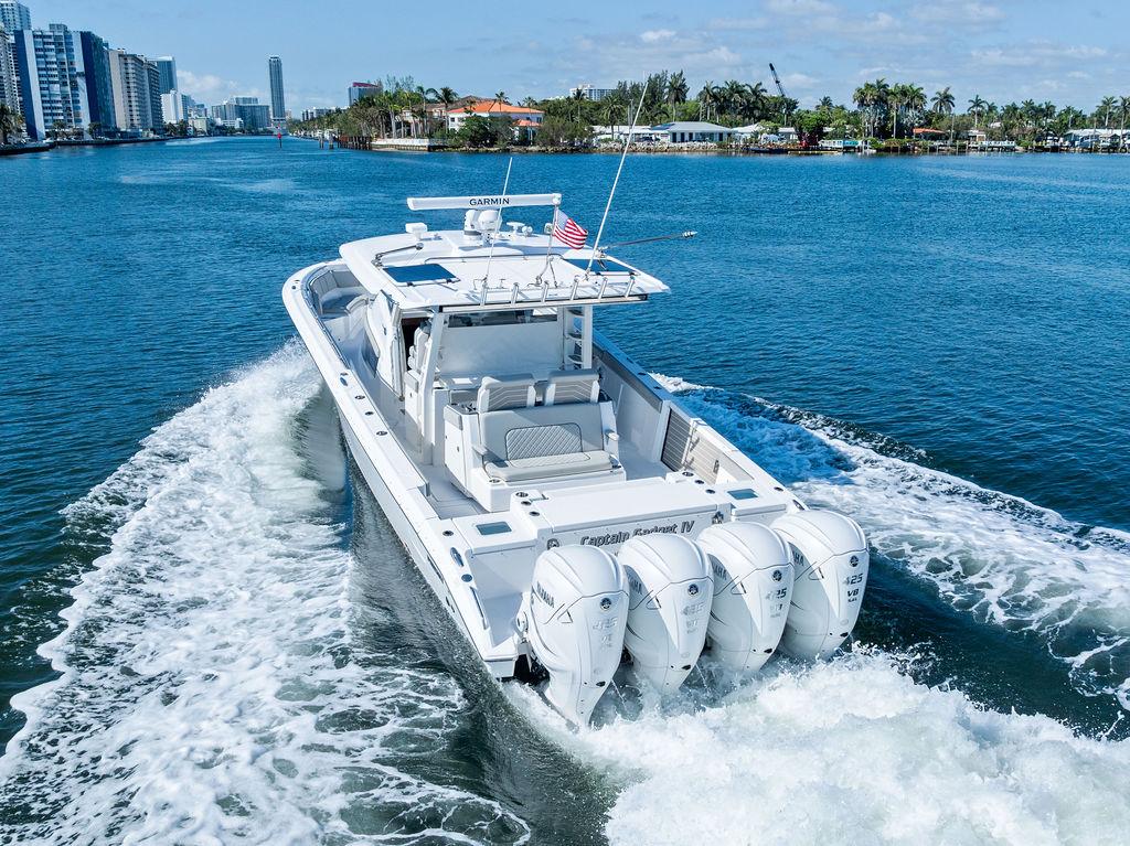 2022-pursuit-s-428-sport-power-9806049-20250522121022706-1_XLARGE
