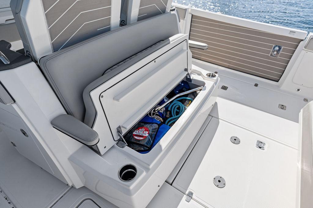 2022-pursuit-s-428-sport-power-9806049-20250522121049730-1_XLARGE