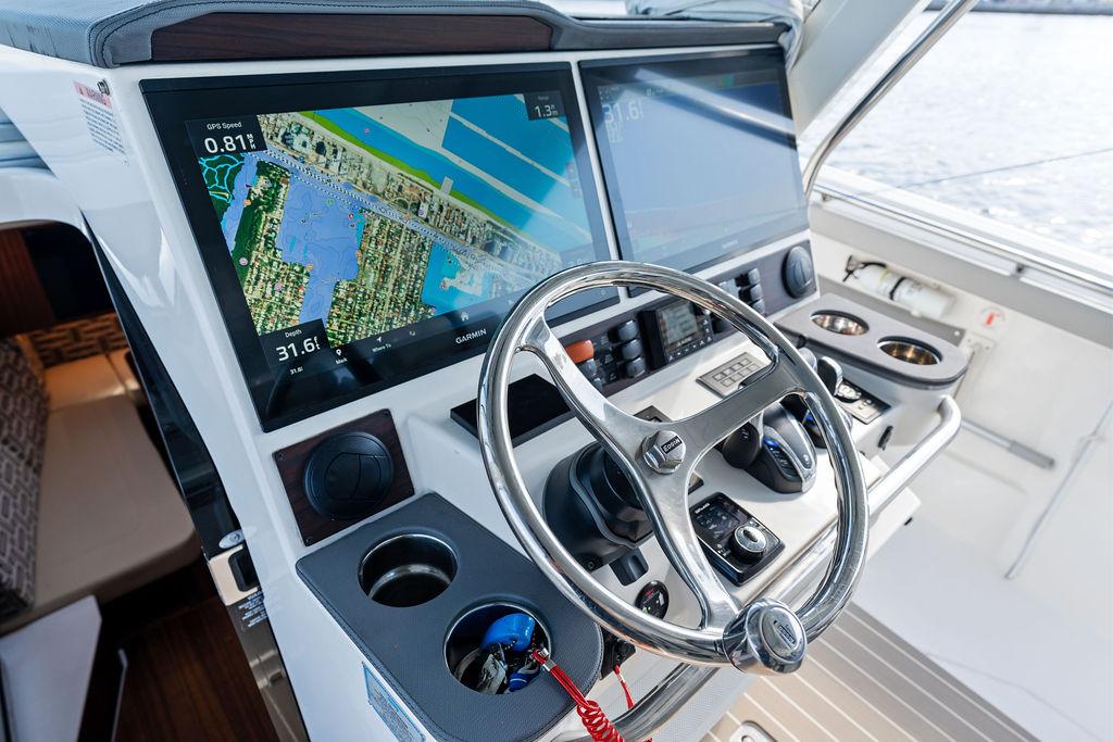 2022-pursuit-s-428-sport-power-9806049-20250522121117778-1_XLARGE
