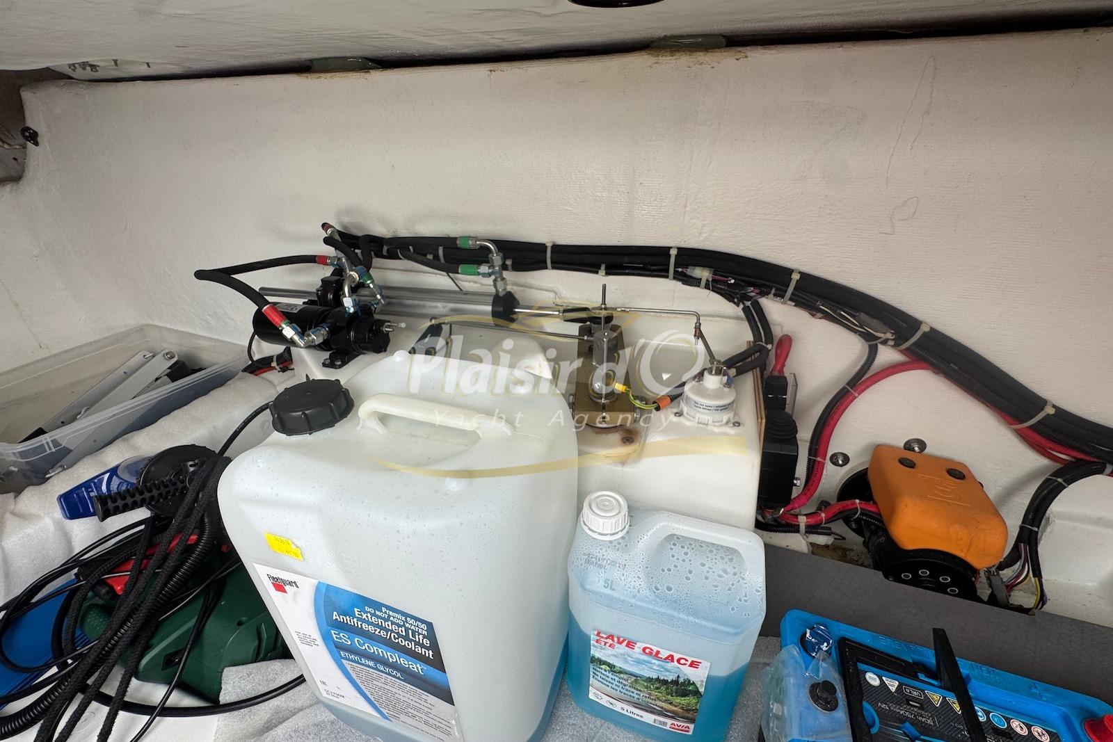 2018 Beneteau Swift Trawler 35 large 56