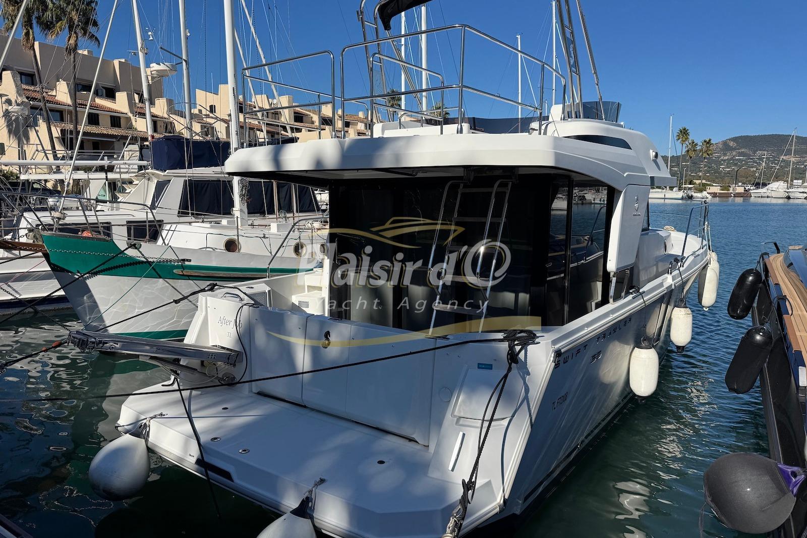 2018 Beneteau Swift Trawler 35 large 3