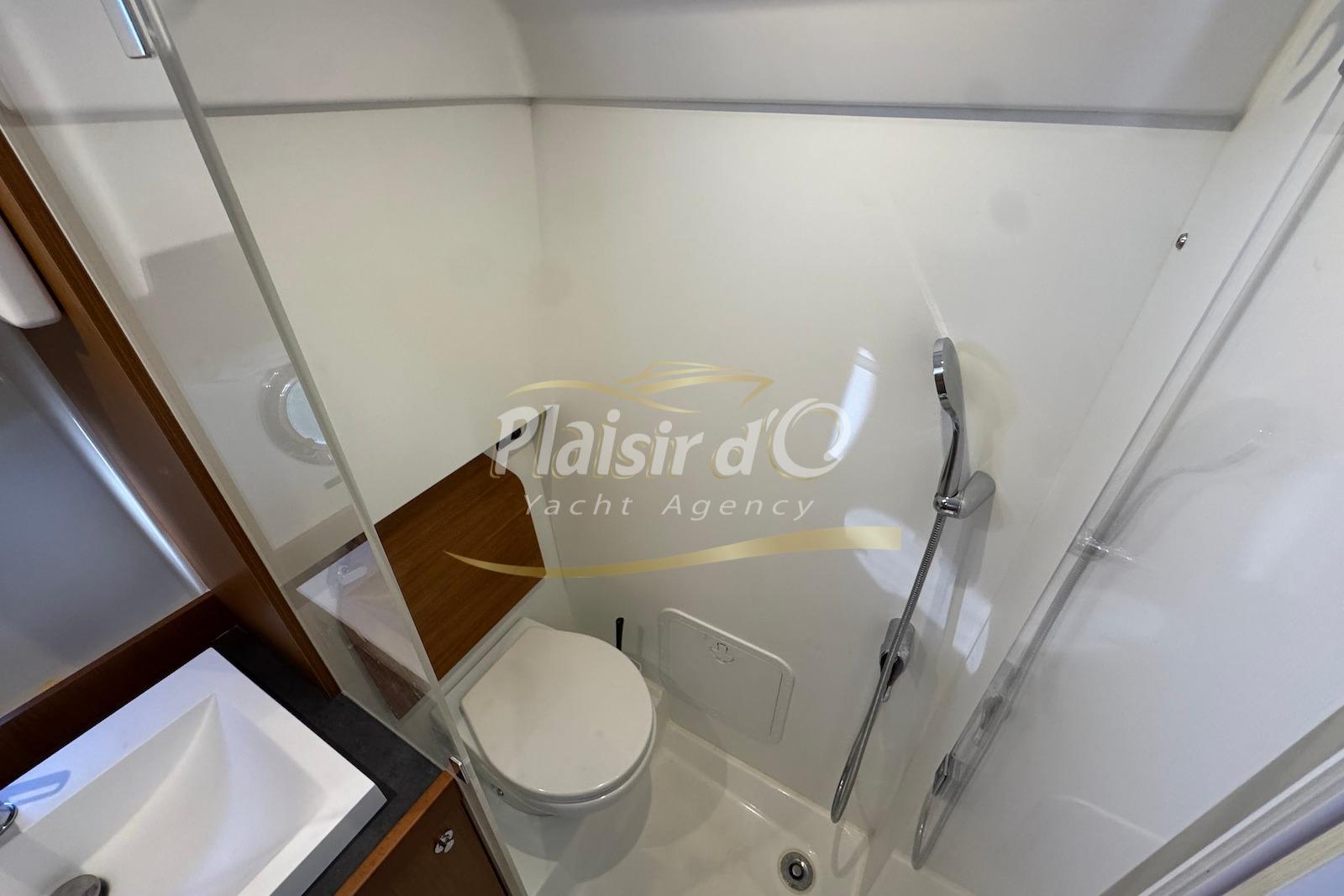 2018 Beneteau Swift Trawler 35 large 31