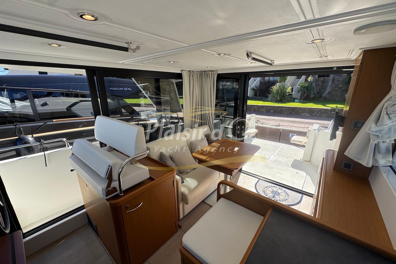 2018 Beneteau Swift Trawler 35 large 38