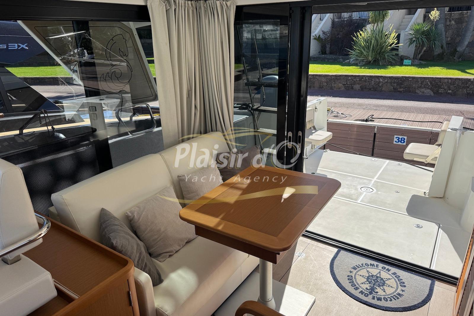 2018 Beneteau Swift Trawler 35 large 40