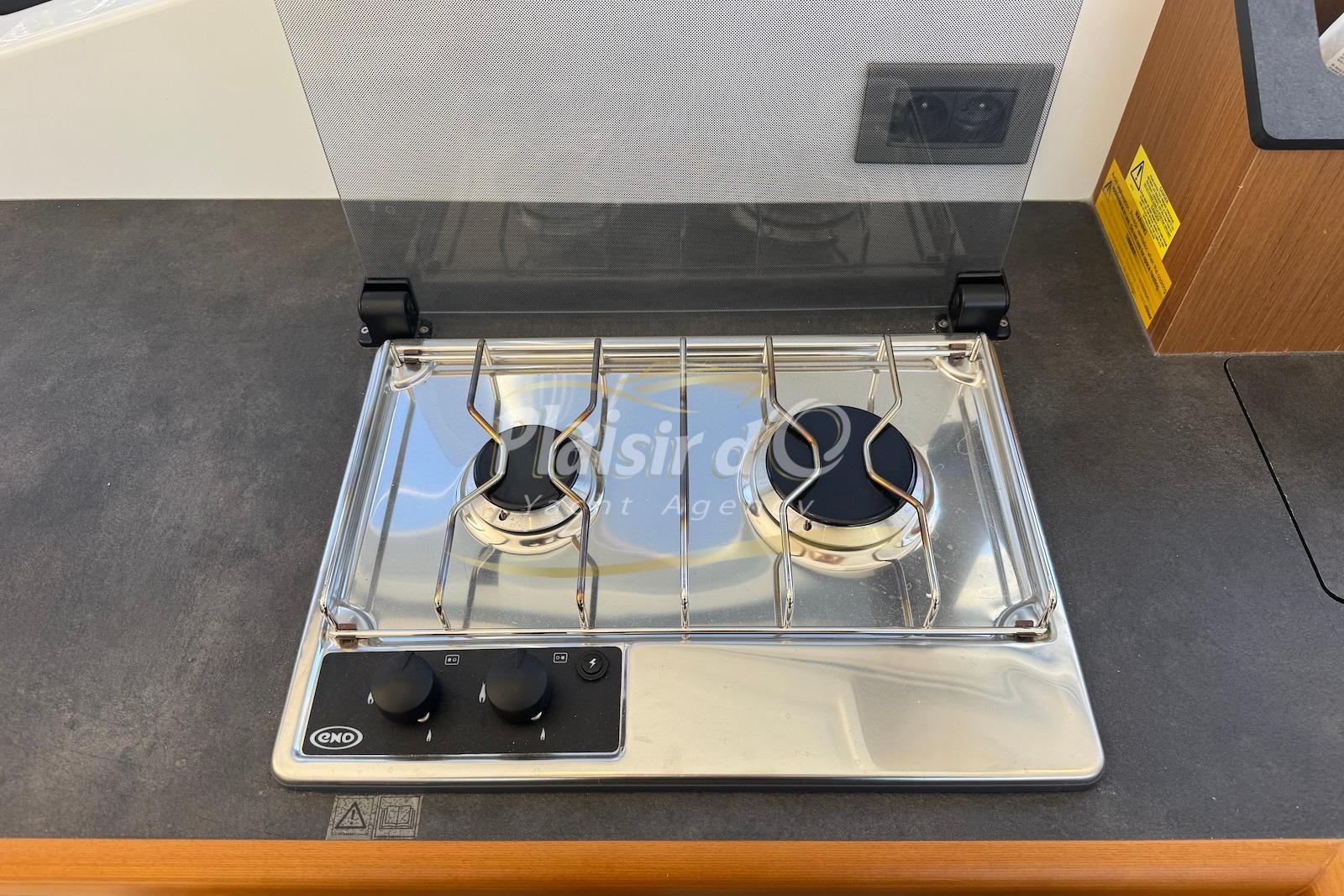 2018 Beneteau Swift Trawler 35 large 43