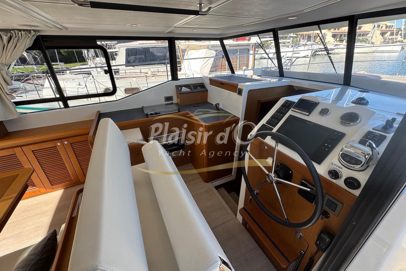 2018 Beneteau Swift Trawler 35 large 51