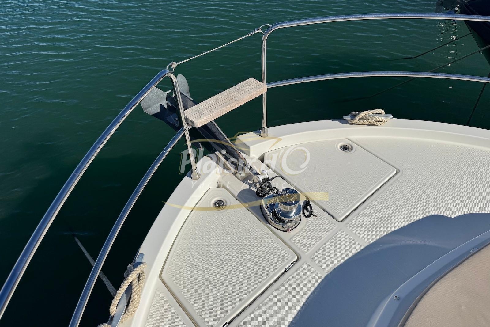 2018 Beneteau Swift Trawler 35 large 15