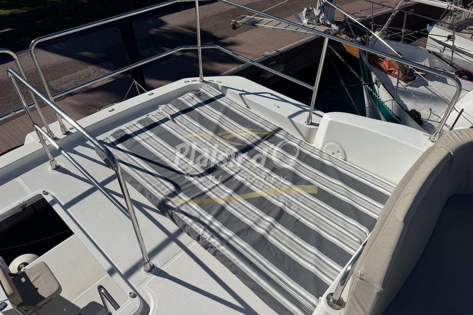 2018 Beneteau Swift Trawler 35 large 12